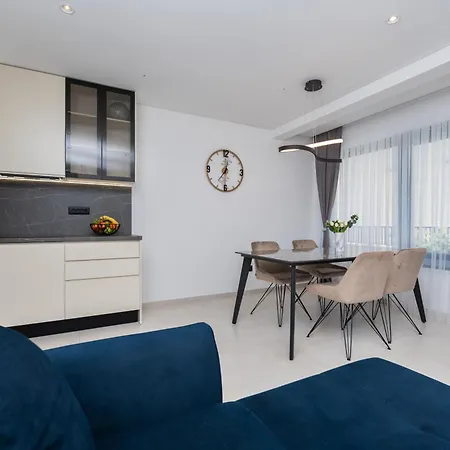 Ap12a Apartment *