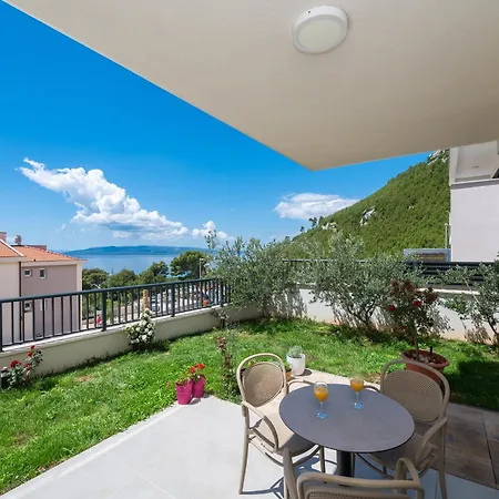 Apartment Ap12a Makarska